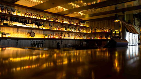 Mullaloo Beach Hotels & Apartments - Pubs and Clubs 8