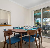 Como South Perth Villa - Pubs and Clubs