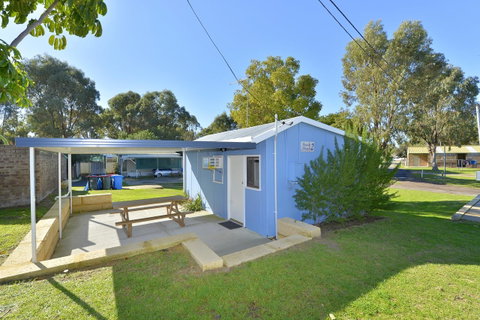 Mandurah Coastal Holiday Park - Pubs and Clubs 11