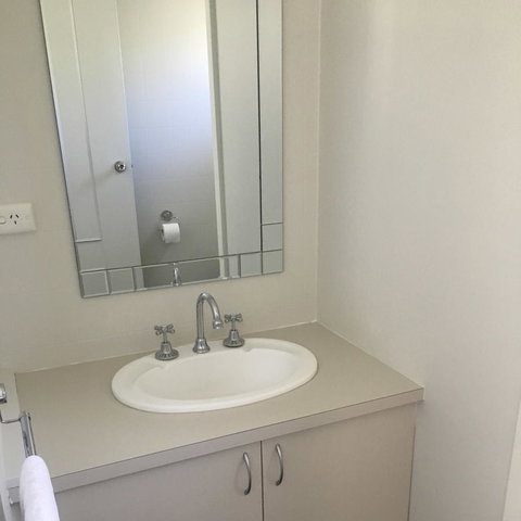 Mandurah Coastal Holiday Park - Pubs and Clubs 21