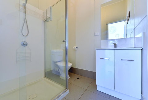 Mandurah Coastal Holiday Park - Pubs and Clubs 4