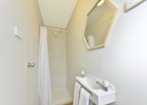 Mandurah Coastal Holiday Park - Pubs and Clubs 28