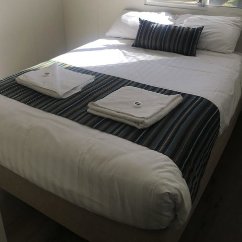 Mandurah Coastal Holiday Park - Pubs and Clubs 20