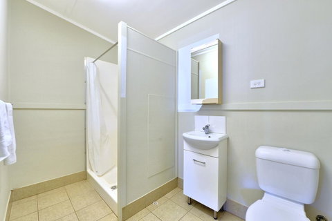 Mandurah Coastal Holiday Park - Pubs and Clubs 14