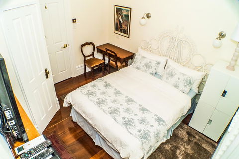 South Beach Bed & Breakfast - Pubs and Clubs 15