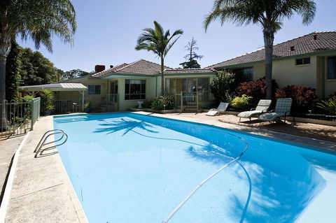 Armadale Cottage Bed & Breakfast - Pubs and Clubs 44