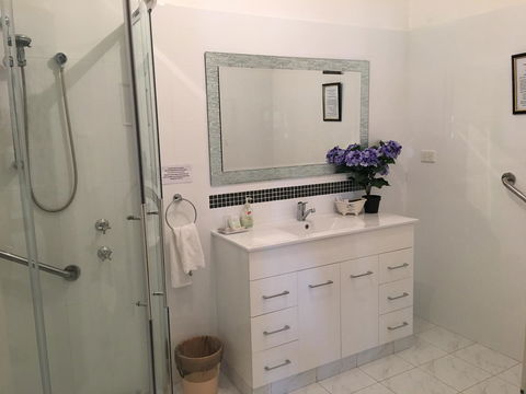 Armadale Cottage Bed & Breakfast - Pubs and Clubs 25