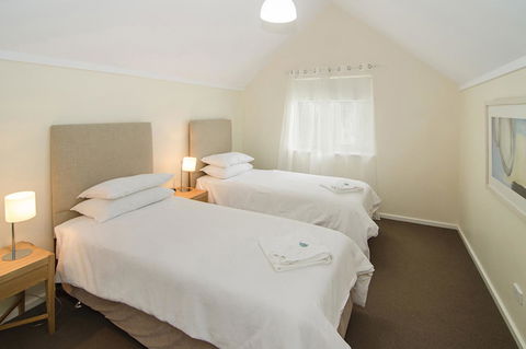 Beach Retreat - Busselton - Go Out 7