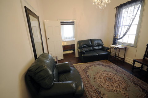 My Place Colonial Accommodation - Go Out 24