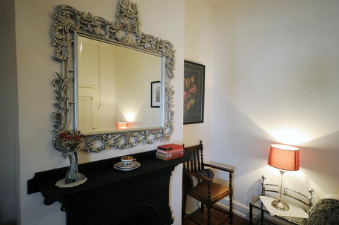 My Place Colonial Accommodation - Go Out 32