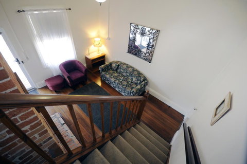 My Place Colonial Accommodation - Go Out 11