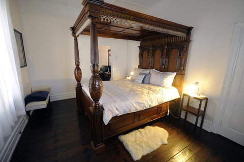 My Place Colonial Accommodation - Go Out 23