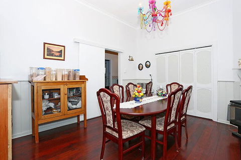 Jacaranda Guest House - Pubs and Clubs 44