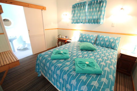Jacaranda Guest House - Pubs and Clubs 10