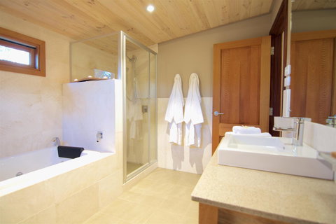 Aiyana Retreat - Go Out 21
