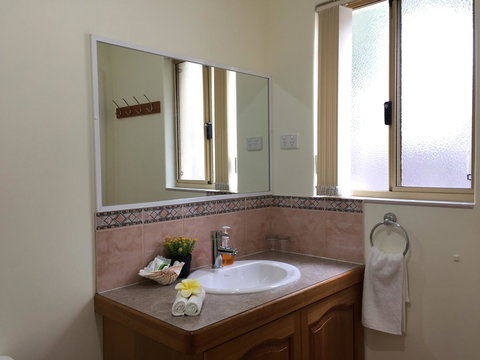 The Royal Dolphin Bed & Breakfast Safety Bay - Go Out 20