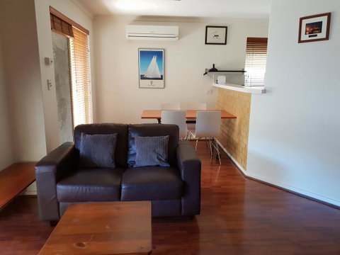 Ocean View Villas - 2 Bedroom Villa In Quiet Complex - Go Out 1