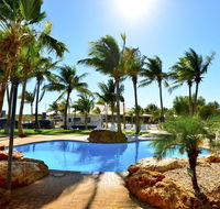 RAC Exmouth Cape Holiday Park - Pubs and Clubs