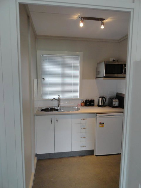 Windfall Estate Vineyard Cottage - Go Out 5