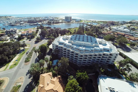 Atrium Hotel Mandurah - Pubs and Clubs 13
