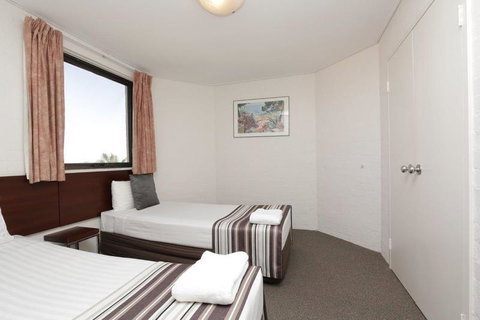 Atrium Hotel Mandurah - Pubs and Clubs 5