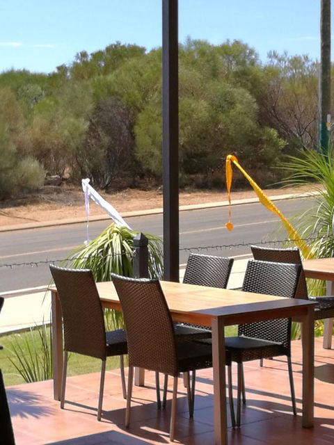 Kalbarri Edge Resort - Pubs and Clubs 33