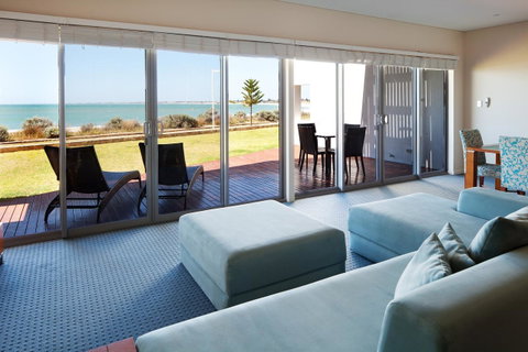 Seashells Mandurah - Pubs and Clubs 6