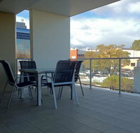 Outram St Apartment - Pubs and Clubs