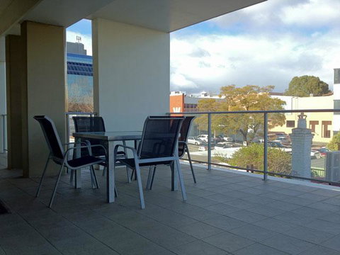 Outram St Apartment - Go Out 0