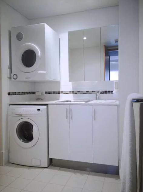 Outram St Apartment - Go Out 3