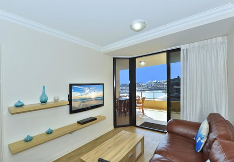 Dolphin Quay Apartments - Pubs and Clubs 11