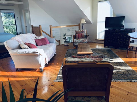 Orion Studio With Ocean Views - Pubs and Clubs 13