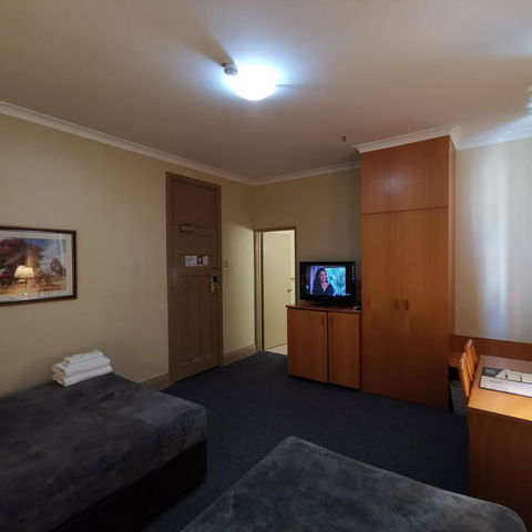 Criterion Hotel Perth - Pubs and Clubs 33