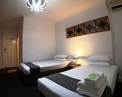 Criterion Hotel Perth - Pubs and Clubs 18