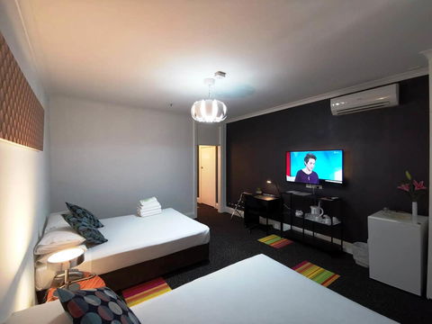 Criterion Hotel Perth - Pubs and Clubs 23