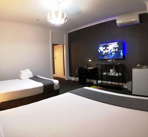Criterion Hotel Perth - Pubs and Clubs 25