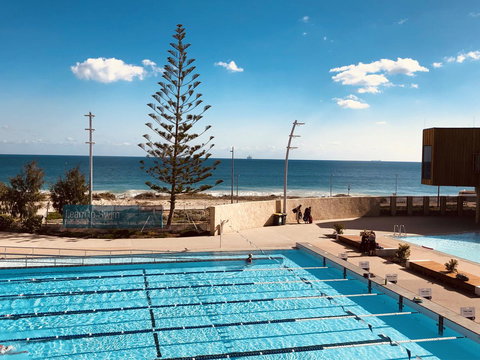 Sandcastles Beachfront Luxury Retreat Apartment - Go Out 9