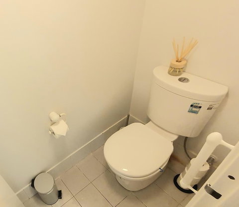 Sandcastles Beachfront Luxury Retreat Apartment - Go Out 18