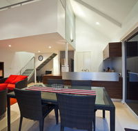 Osprey Holiday Village Unit 103/2 Bed - Ideal small family getaway apartment - Pubs and Clubs