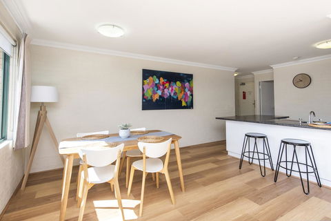 Subiaco Village - 34 - Go Out 5