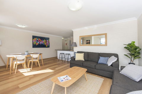 Subiaco Village - 34 - Go Out 2