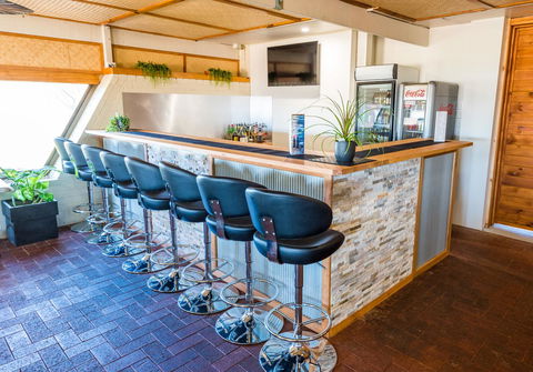 Hospitality Carnarvon, SureStay Collection By Best Western - Pubs and Clubs 22