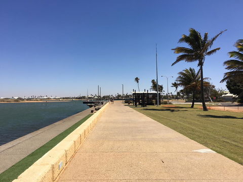 Hospitality Carnarvon, SureStay Collection By Best Western - Pubs and Clubs 31