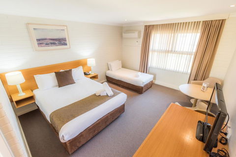 Hospitality Carnarvon, SureStay Collection By Best Western - Pubs and Clubs 7