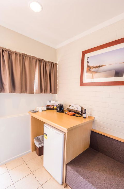 Hospitality Carnarvon, SureStay Collection By Best Western - Pubs and Clubs 5