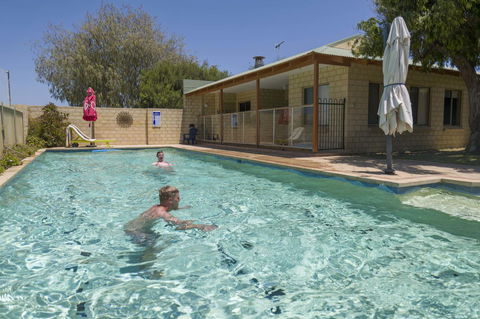 Lancelin Lodge - Pubs and Clubs 24