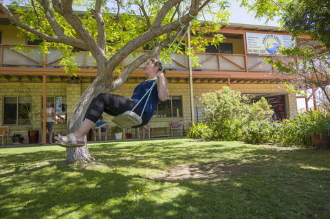 Lancelin Lodge - Pubs and Clubs 15