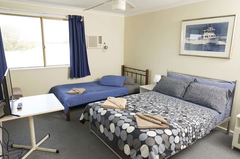 Lancelin Lodge - Pubs and Clubs 31