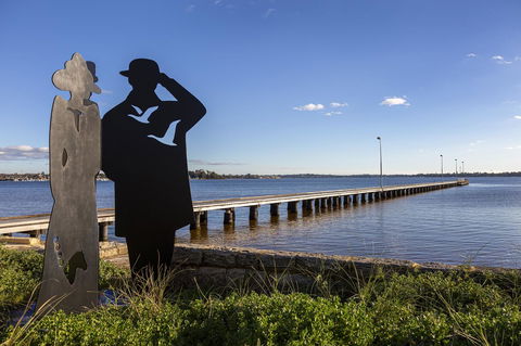 Como Executive Apartment - Pubs and Clubs 24