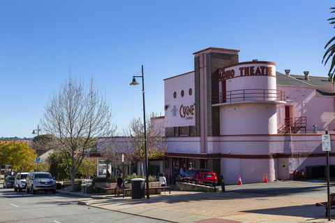 Como Executive Apartment - Pubs and Clubs 27